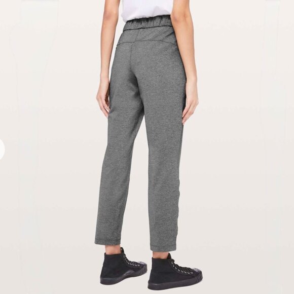 Lululemon On The Fly Pant 27" Gray Jogger Drawstring 8 Athleisure Travel Comfy - Picture 2 of 9